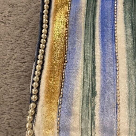 Callisto Home velvet Pearl detailed decorative sham - Picture 4 of 9